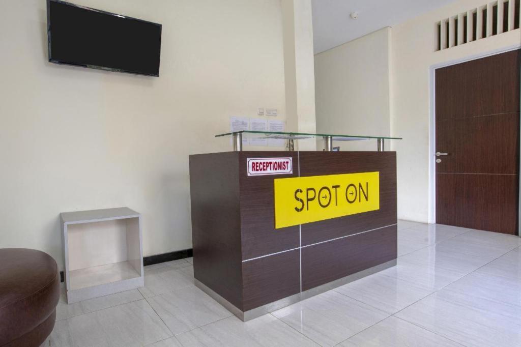 SPOT ON 2246 Kost 97 Syariah Hotel Palembang Bagian luar foto