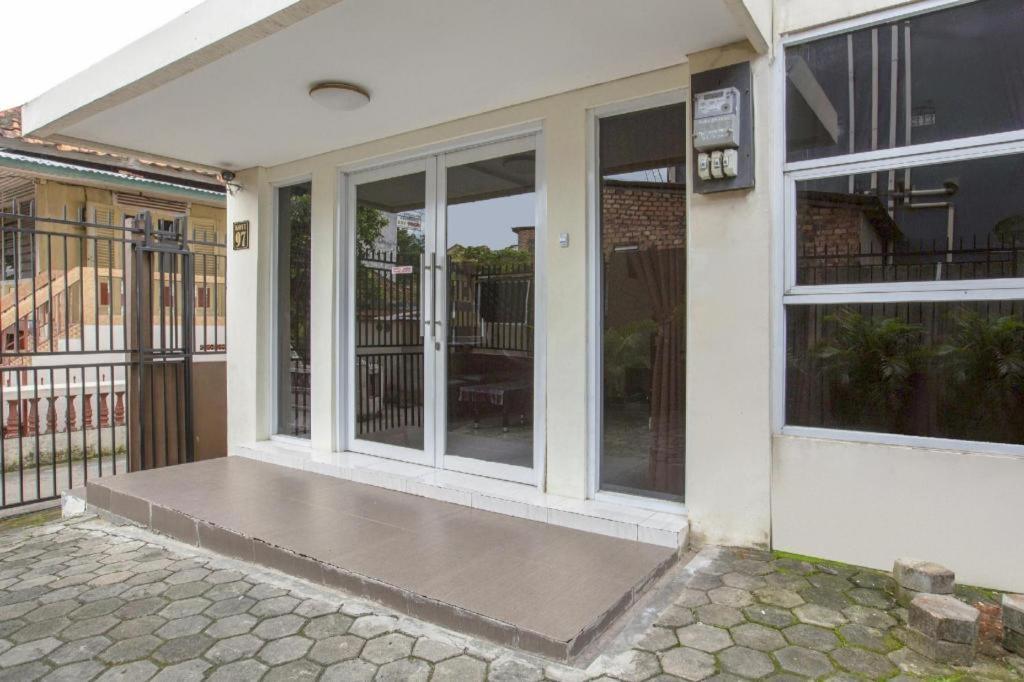 SPOT ON 2246 Kost 97 Syariah Hotel Palembang Bagian luar foto