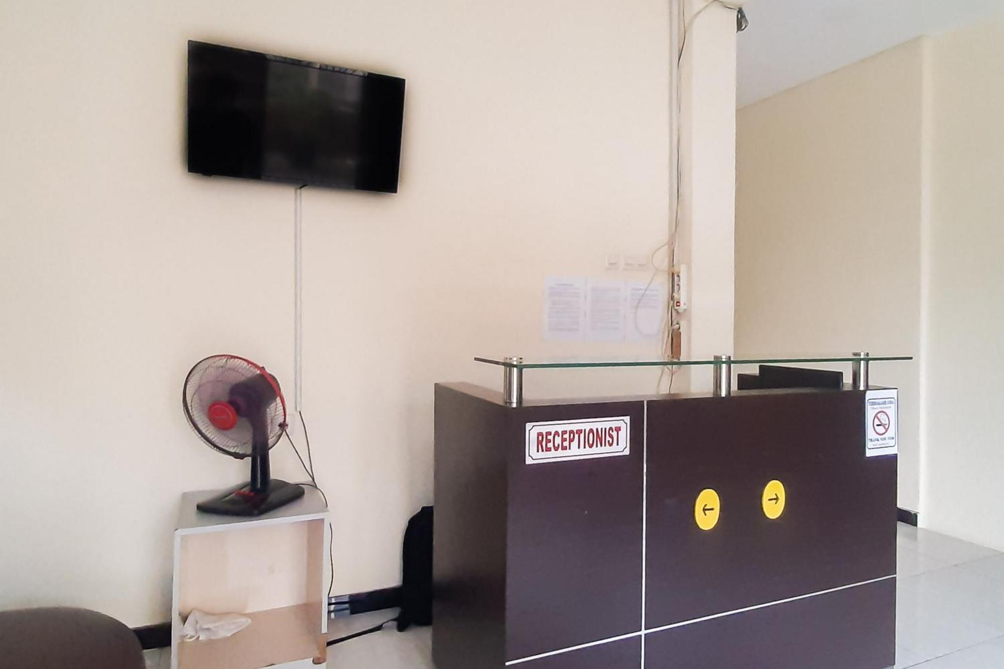 SPOT ON 2246 Kost 97 Syariah Hotel Palembang Bagian luar foto