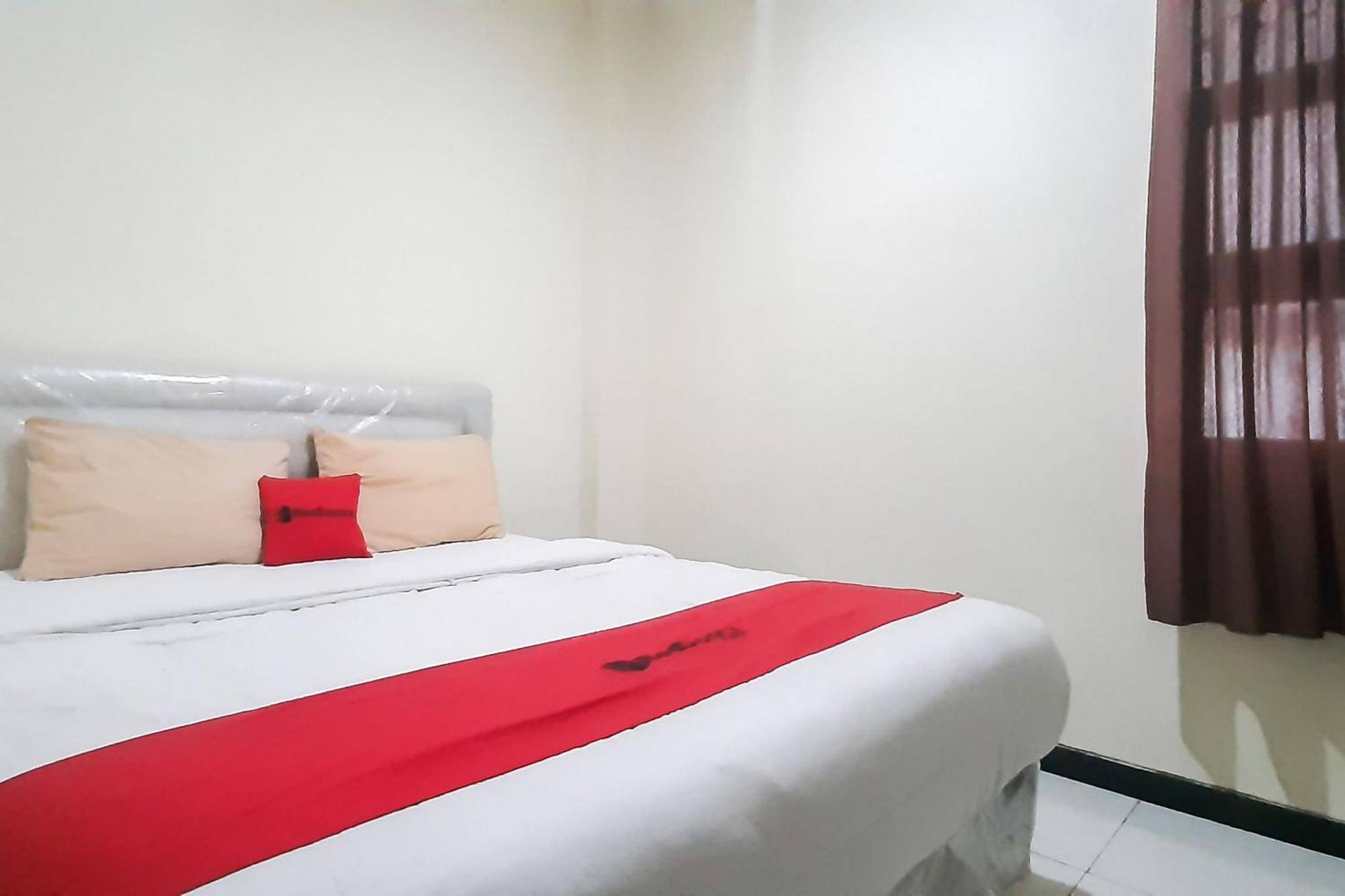 SPOT ON 2246 Kost 97 Syariah Hotel Palembang Bagian luar foto